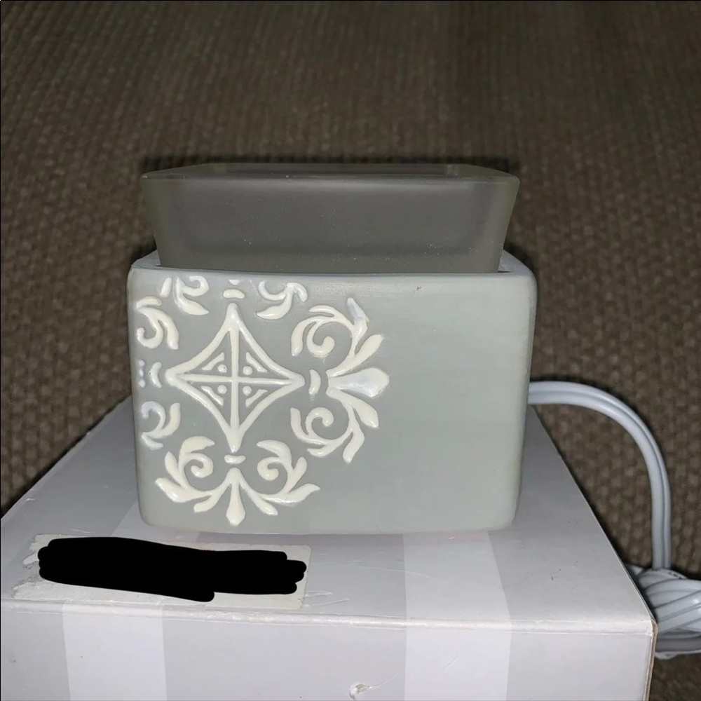 Fitzgerald Warmer - Picture 2 of 2